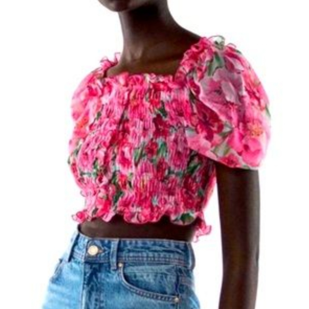 Zara Puff Sleeve Crop smocked floral top Blouse Chiffon pink XS
